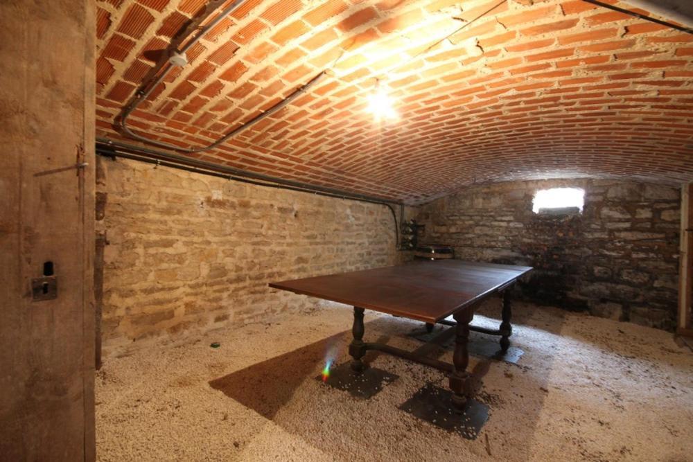 Appartements Le Cru Colbert ボーヌ エクステリア 写真