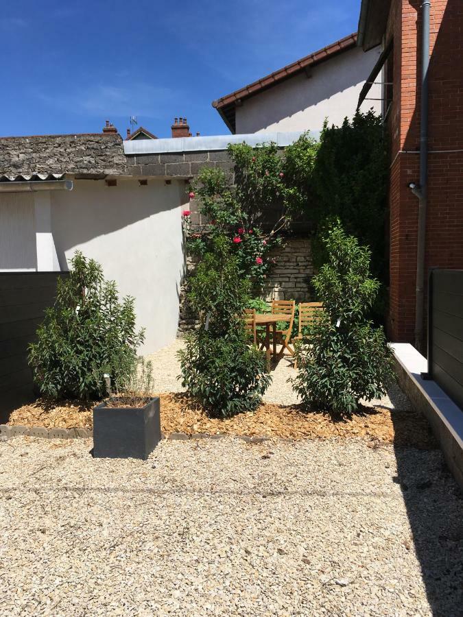 Appartements Le Cru Colbert ボーヌ エクステリア 写真